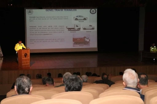 Eskişehir’de fahri trafik müfettişleri ile toplantı yapıldı
