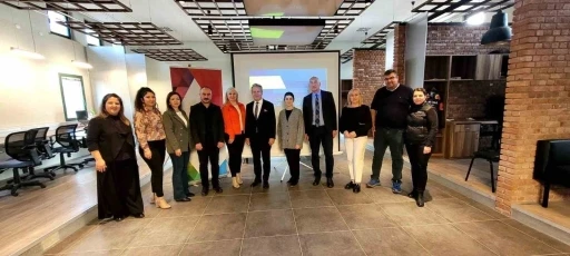 Eskişehir&rsquo;de g&ouml;n&uuml;ll&uuml;l&uuml;k projelerine destek
