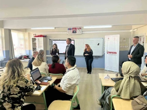 Eskişehir’de Harezmi Eğitim Programı öğretmen eğitimleri başladı
