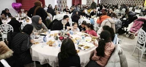 Eskişehir&rsquo;de ihtiya&ccedil; sahibi aileler iftarda buluştu
