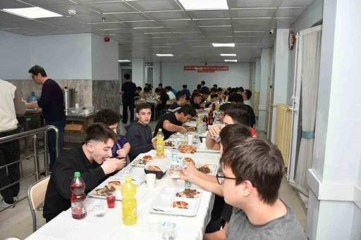 Eskişehir’de öğrencilerle iftar programı düzenlendi
