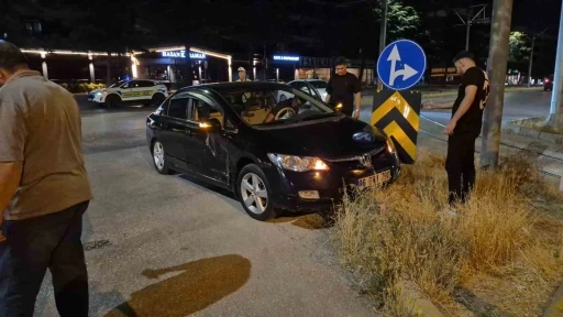 Eskişehir&rsquo;de otomobil ile ticari taksi &ccedil;arpıştı
