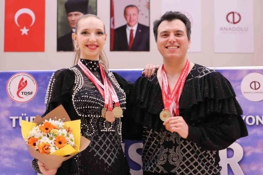 Eskişehir&rsquo;de pistin tozunu attırdılar: 300 sporcu şampiyonluk i&ccedil;in ter d&ouml;kt&uuml;

