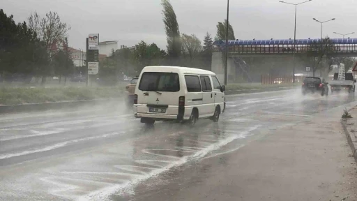 Eskişehir’de sağanak yağış
