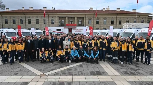 Eskişehir&rsquo;de sağlık filosuna 10 yeni ambulans katıldı
