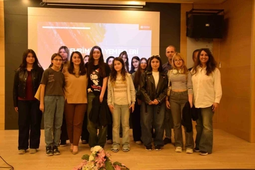 Eskişehir’de Turizm Haftası’nda ‘Şehrimizin Yemekleri’ semineri düzenlendi
