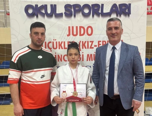 Eskişehirli judocular Bilecik’te derece yaptı
