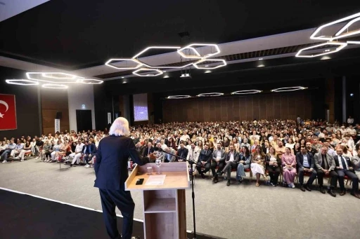 ESMİAD&rsquo;dan bir ilk: Sinan Ergin, Eskişehir&rsquo;de sevenleriyle buluştu
