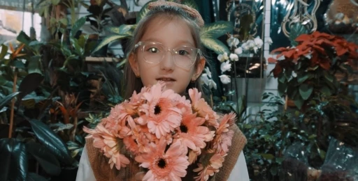 Esnaf ve vatandaşlar öğretmenler için kamera karşısına geçti
