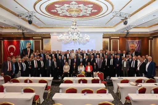 Esnafın sorunları İzmir’de masaya yatırıldı
