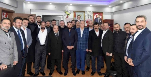 ESOB&rsquo;dan Oto Tamir ve İmalat&ccedil;ıları Odası Başkanı Akdoğan&rsquo;a tebrik ziyareti
