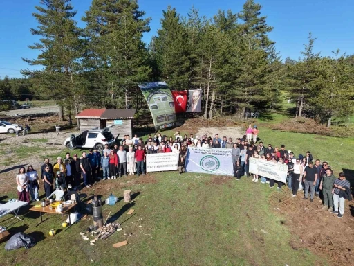 Eşsiz manzaraya sahip yaylada, 19 Mayıs Gen&ccedil;lik Festivali coşkusu
