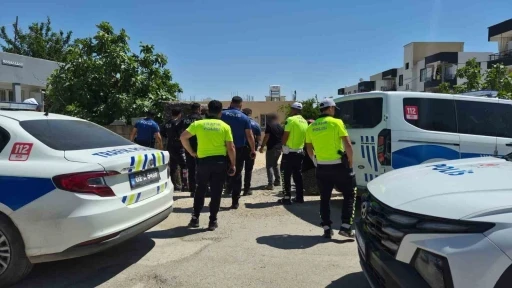 Eşya alma tartışması aileleri karşı karşıya getirdi
