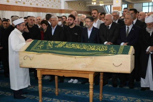 Et ve Süt Kurumu Genel Müdürü Kayhan memleketi Diyarbakır’da son yolculuğuna uğurlandı
