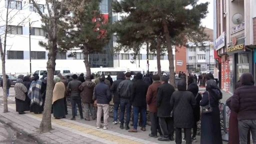 Et ve S&uuml;t Kurumu satış noktasında Ramazan yoğunluğu
