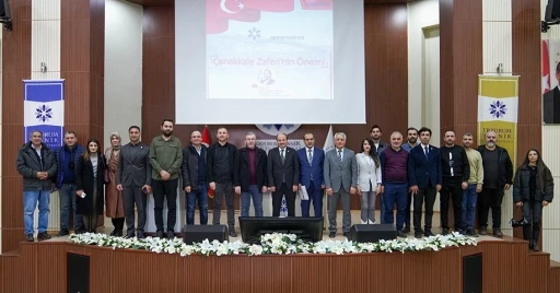 ET&Uuml;&rsquo;de, 111. yıl d&ouml;n&uuml;m&uuml;nde &Ccedil;anakkale zaferi konuşuldu
