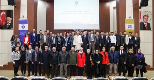 ET&Uuml;&rsquo;de akademik giysi ve &ouml;d&uuml;l t&ouml;reni ger&ccedil;ekleştirildi

