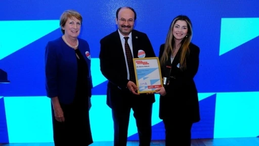 ETÜ’lü akademisyen British Council’den ödül aldı
