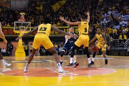 EuroCup: Aris: 76 - Bahçeşehir Koleji: 86
