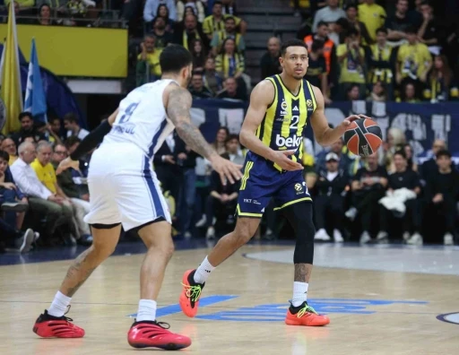 Euroleague: Fenerbah&ccedil;e: 79 - A. Efes: 62
