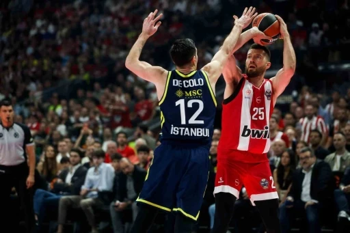Euroleague Final Four: Olympiakos: 79 - Fenerbah&ccedil;e Beko: 61
