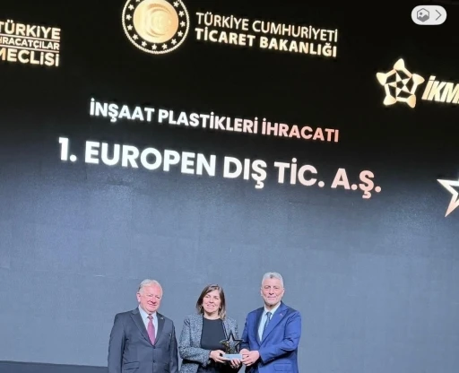 Europen&rsquo;e b&uuml;y&uuml;k onur: İhracat şampiyonluğu &ouml;d&uuml;l&uuml;n&uuml; Bakan &Ouml;mer Bolat takdim etti
