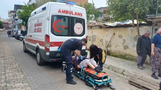 Evin bah&ccedil;esinde d&uuml;şen yaşlı kadın i&ccedil;in ekipler seferber oldu
