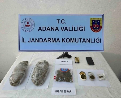 Evinde bir kilogram esrar ele geçirilen şüpheli tutuklandı
