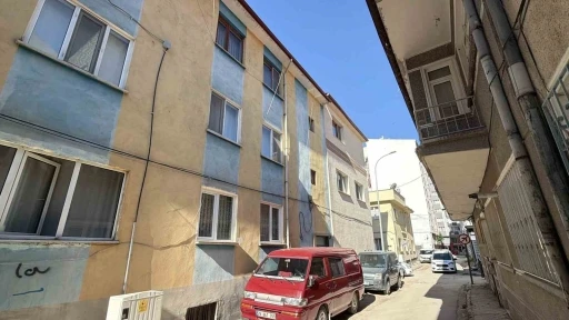 Evinde hareketsiz bulunan şahsın &ouml;l&uuml;m&uuml; ş&uuml;pheli bulundu
