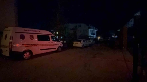 Evinde &ouml;l&uuml; bulunan şahıs eski eşi ve &ccedil;ocuklarına not bırakmış
