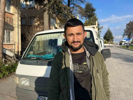 Evrakları karışan fıtık hastası safra kesesi ameliyatına alınırken imdadına babası yetişti
