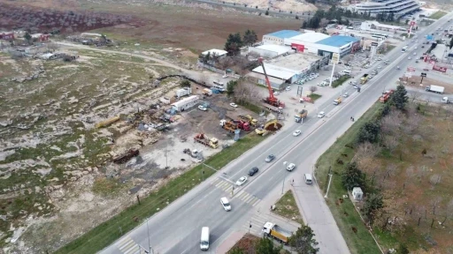 Evren Sanayi Sitesinde iki adet katlı k&ouml;pr&uuml;l&uuml; kavşak inşaatı başladı
