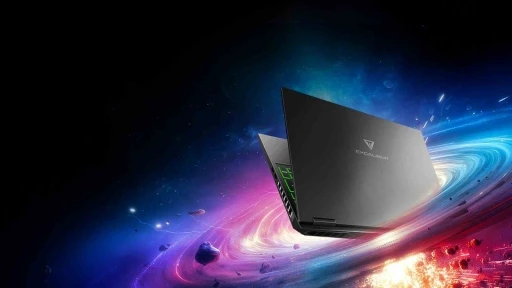 Excalibur G920 ile yapay zeka destekli RTX 5000’in gücü zirvede
