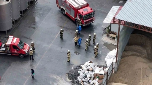 Ey&uuml;psultan&rsquo;da kimyasal madde paniği: 10 tonluk tankta tepkime meydana geldi
