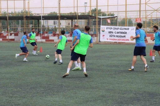 Eyyüp Cenap Gülpınar antrenör eğitim programı başladı
