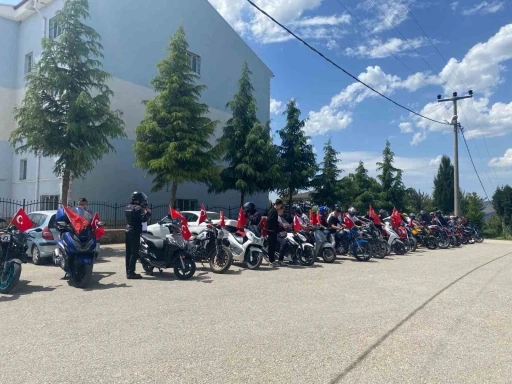 Fark edilmek ve kask kullanımına dikkat çektiler
