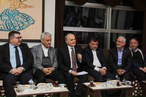 Faruk &Ouml;zl&uuml; savunma sanayiinin d&uuml;n&uuml; ve bug&uuml;n&uuml;n&uuml; anlattı
