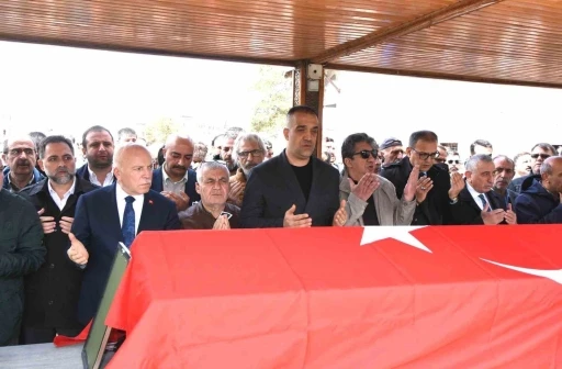 Faruk Terzioğlu, son yolculuğuna dualarla uğurlandı
