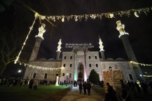 Fatih Belediyesinden anlamlı etkinlik: &Ccedil;ocuklar ve aileler Ramazan ruhunu doyasıya yaşadı
