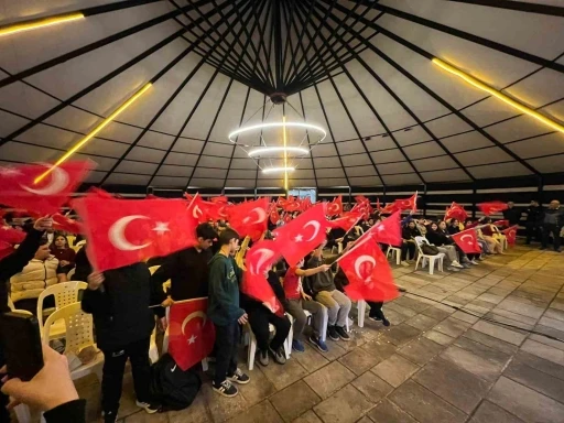 Fatih&rsquo;te, A Milli Takım&rsquo;ın Kosova galibiyeti coşkuyla kutlandı
