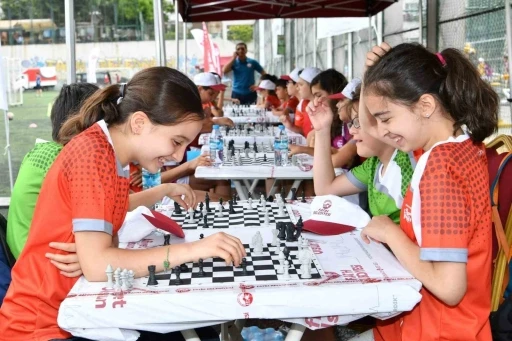 Fatih&rsquo;te Yaz Spor Okulları kapılarını a&ccedil;ıyor

