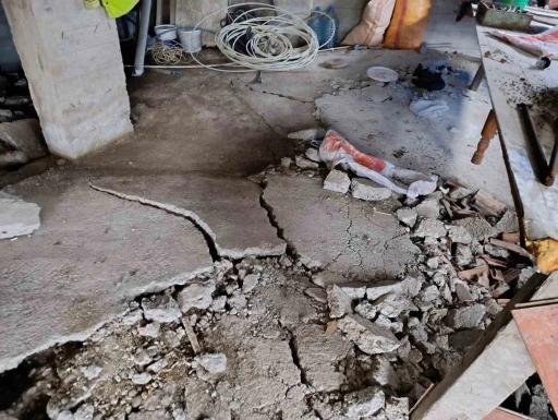 Fatsa&rsquo;da heyelan: 2 ev kullanılamaz hale geldi
