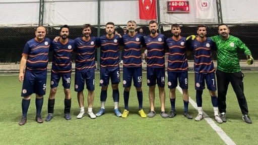 Fen Fak&uuml;ltesi namağlup şampiyon oldu
