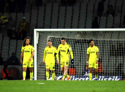 Fenerbah&ccedil;e, 67 yıl sonra Karag&uuml;mr&uuml;k&rsquo;e mağlup oldu
