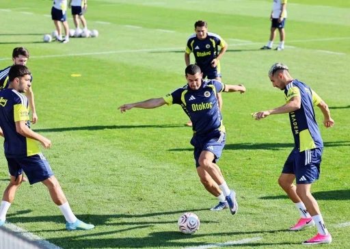 Fenerbah&ccedil;e, Avusturya&rsquo;daki hazırlıklarına devam etti
