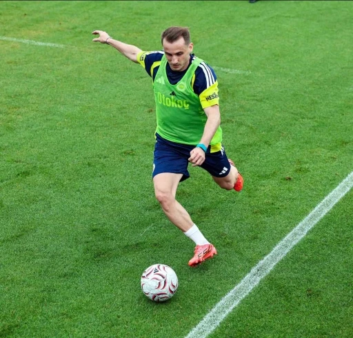 Fenerbah&ccedil;e, Avusturya kampındaki ilk antrenmanını yaptı
