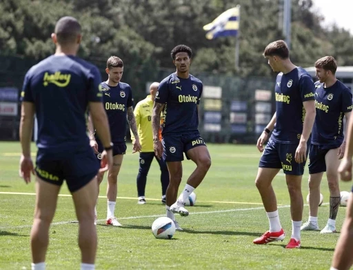 Fenerbahçe, Başakşehir maçı hazırlıklarını sürdürdü
