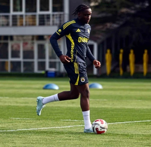 Fenerbah&ccedil;e&rsquo;de ara sona erdi, derbi mesaisi başladı
