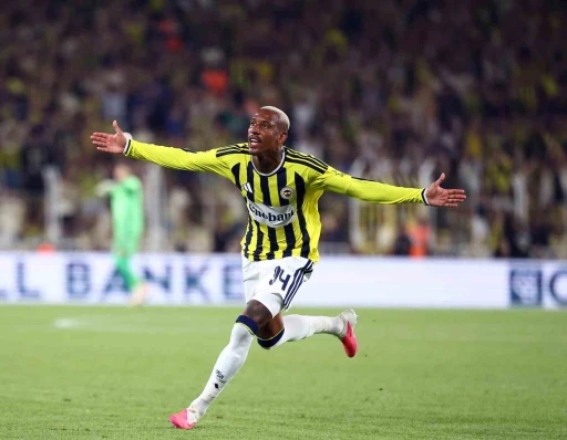 Fenerbah&ccedil;e&rsquo;de sezonun ilk gol&uuml; Talisca&rsquo;dan
