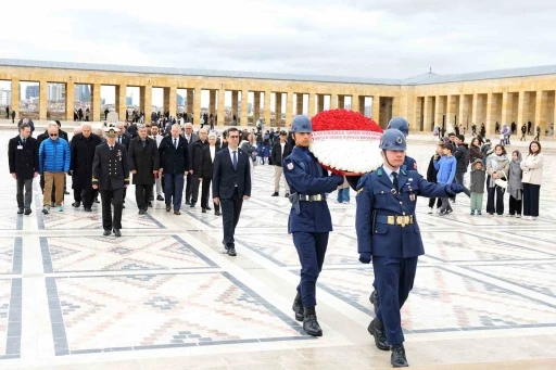 Fenerbah&ccedil;e Divan Kurulu, kul&uuml;b&uuml;n kuruluşunun 119. yılında Anıtkabir&rsquo;i ziyaret etti
